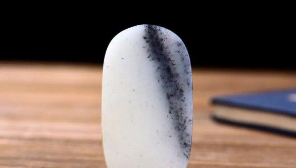 金曜石和彩虹眼黑曜石哪个好