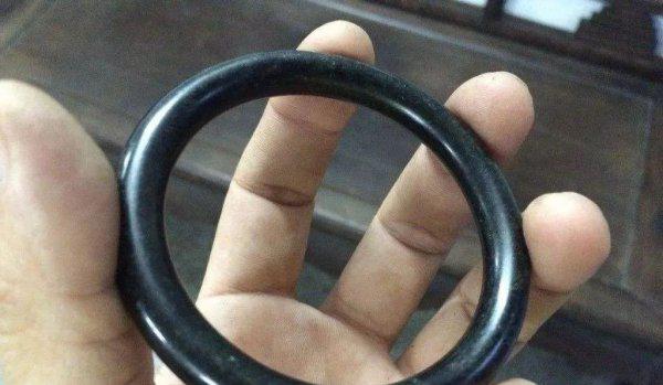 金曜石和彩虹眼黑曜石哪个好