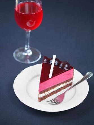 树莓慕斯蛋糕的做法