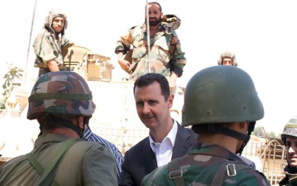 为什么叙利亚被几十个国家打