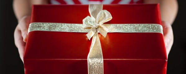 给男人买什么合适生日礼物