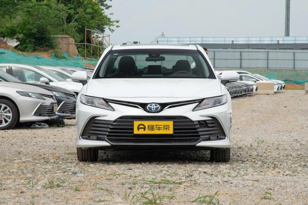 凯美瑞双擎好还是燃油版好