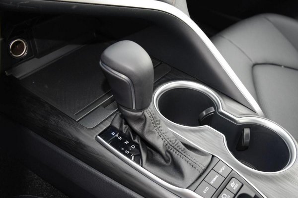 凯美瑞双擎好还是燃油版好