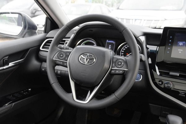 凯美瑞双擎好还是燃油版好