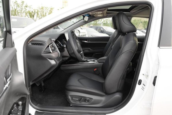 凯美瑞双擎好还是燃油版好