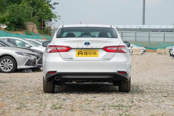 凯美瑞双擎好还是燃油版好