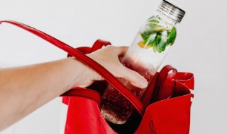 水杯刻什么字比较励志 水杯刻什么字比较正能量