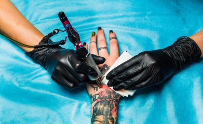 纹身这辈子就废了 纹身让我悔恨一生