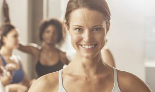 适当的服装搭配可以让身材更好 适当的服装搭配如何让身材更好