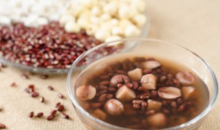 银耳莲子羹是凉性的吗 银耳莲子汤是凉性还是热性