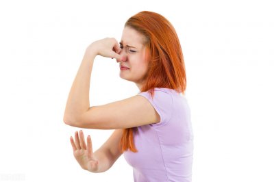 女生身上有股难闻的味怎么办 可以怎样改善自身的异味