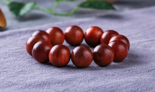佩戴血龙木有什么好处 佩戴血龙木有哪些作用
