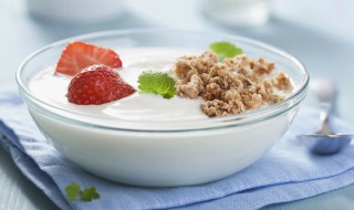 羊奶的挑选方法 怎样挑选羊奶