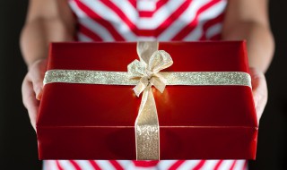 给男人买什么合适生日礼物 给男人买哪些合适生日礼物