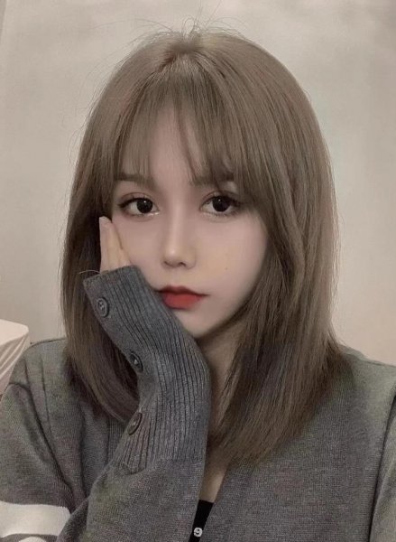 今年头发流行什么颜色2023图片女