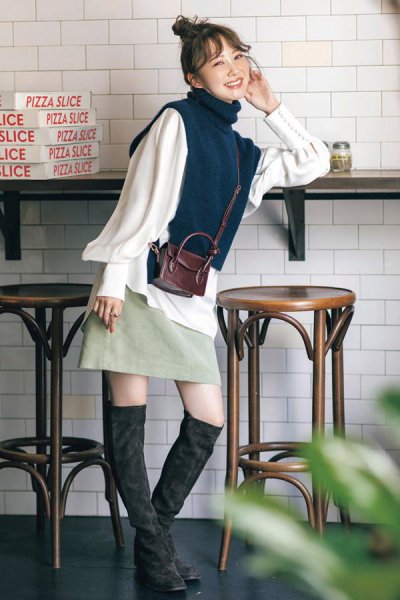 绿裙子搭配什么颜色的上衣