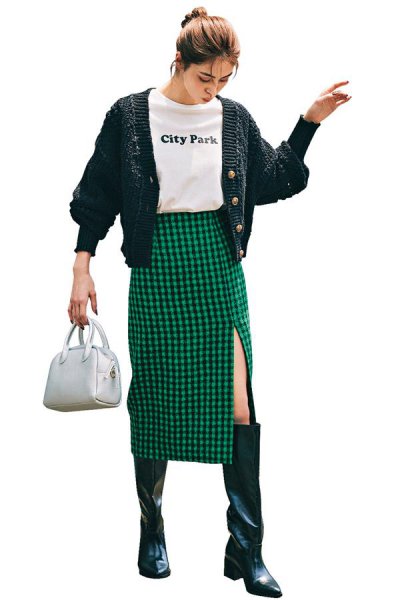 绿裙子搭配什么颜色的上衣