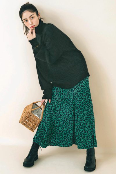 绿裙子搭配什么颜色的上衣