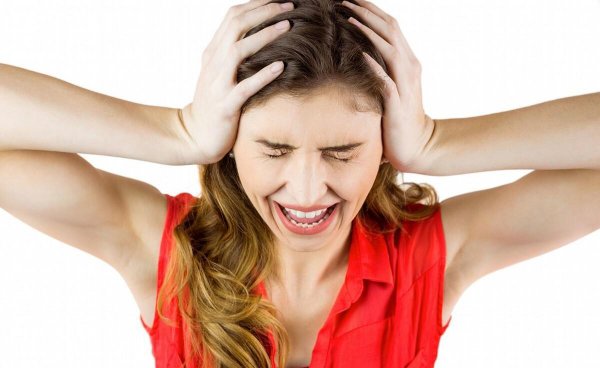 没回复女朋友信息生气了怎么哄