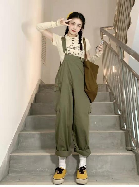 绿色裤子配什么颜色的上衣好看