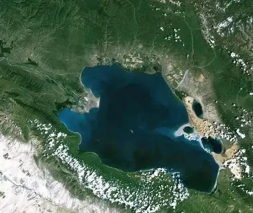 中国最大的湖是什么湖