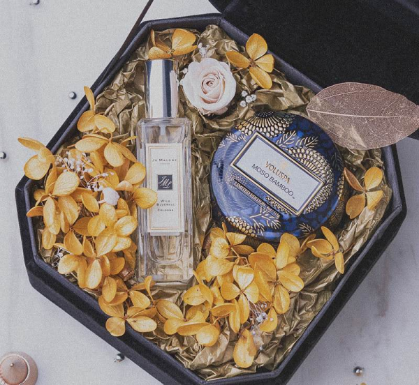 圣诞节送老婆什么比较浪漫