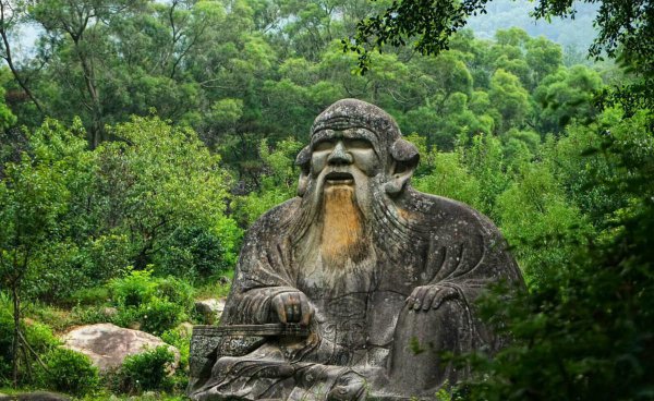 40岁还像个孩子的女人说明什么