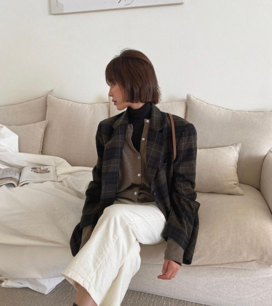 短发适合穿什么款式的衣服