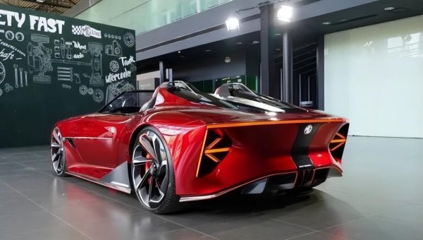 两个箭头是什么车品牌