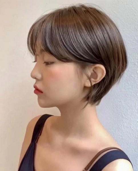 2023圆脸减龄最火短发