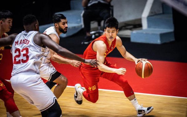 吉林男篮姜伟泽身高多少