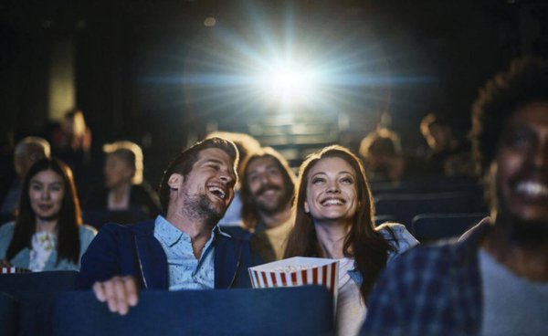 狮子座男人爱上一个女人的表现