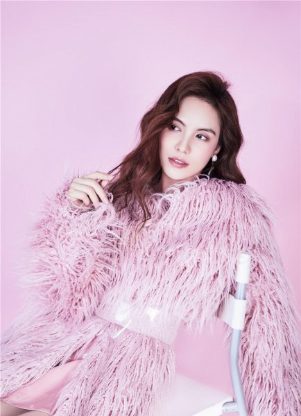 郭子千是混血吗