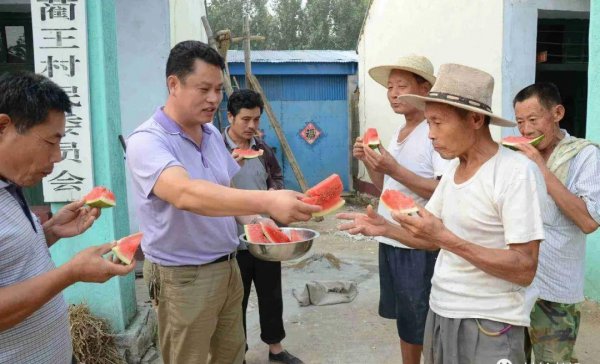 村长是公务员吗