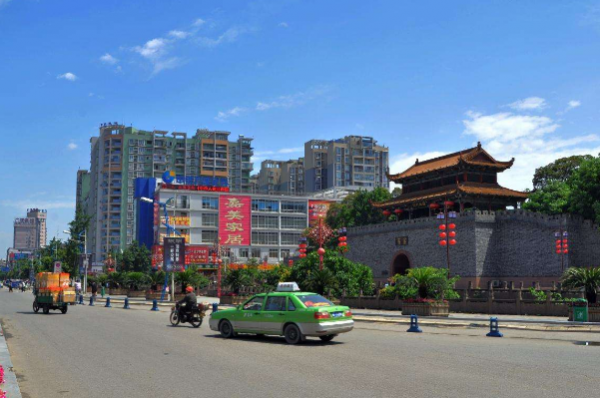 四川广汉市属于哪个市