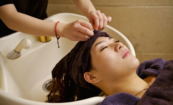 染头发之前需要洗头发吗