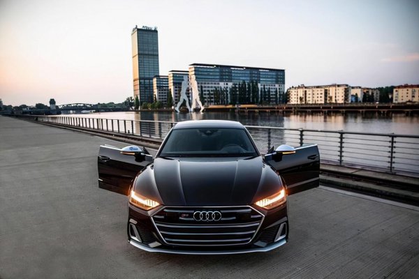 奥迪和凯迪拉克哪个好