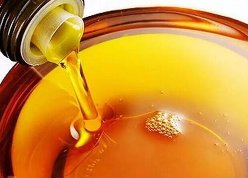 食用油浇花好不好