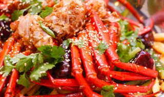 螃蟹和柿子能不能一起吃 螃蟹和柿子是否可以一起吃呢