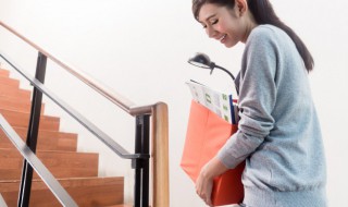 室内楼梯踏步用什么材料好 室内楼梯用哪种材质的