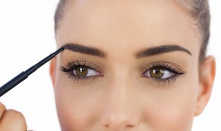 怎样挑选眉笔的颜色 挑选眉笔的颜色方法