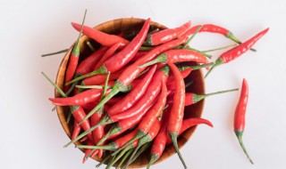 新鲜辣椒要怎么保存好呢 怎样储存鲜辣椒