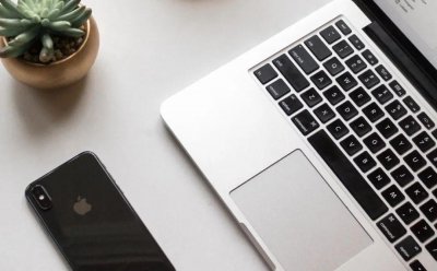 手机相册怎么导入电脑文件夹 iphone照片导入电脑