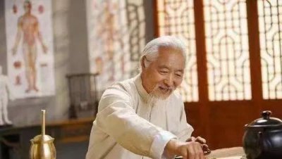 中医学出来是干什么的 中医学毕业后的前景及就业方向