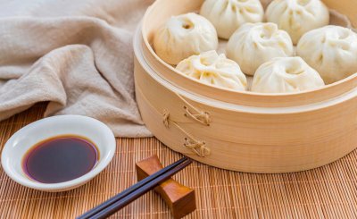 蒸熟的包子可以放冰箱冷冻多久 蒸熟了冷冻还是生的冷冻好