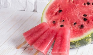 西瓜放冷冻室还能吃吗 西瓜放冷冻室还可以食用吗