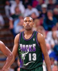 13号球员是谁 盘点NBA史上最伟大的13号球星