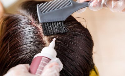 染头发之前需要洗头发吗 自己在家染发之前洗头吹干效果差