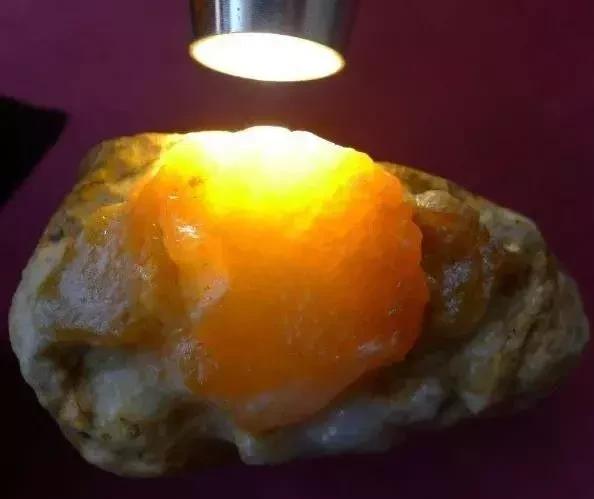 帝王绿翡翠怎么鉴别真假