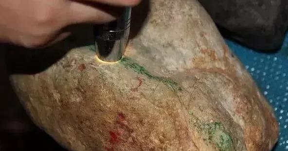 帝王绿翡翠怎么鉴别真假